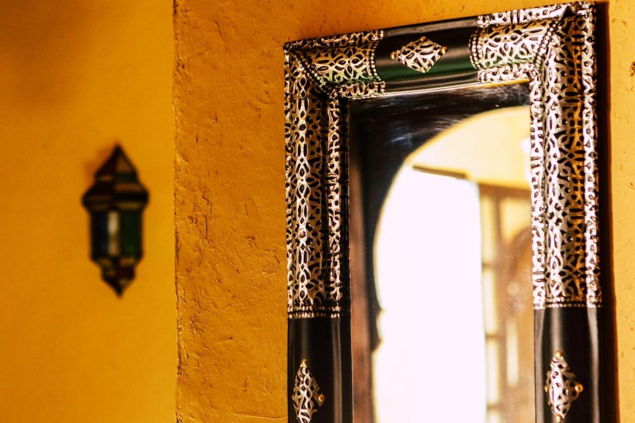 Riad Caravasar Merzouga Exterior photo